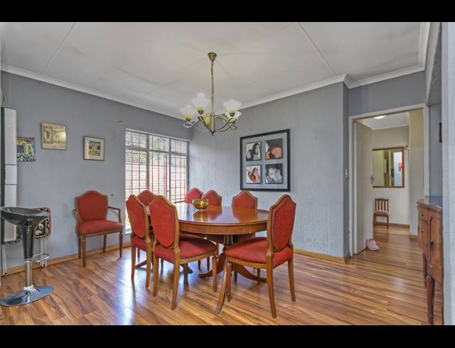 3 BEDROOM FREEHOLD FOR SALE IN PAULSHOF